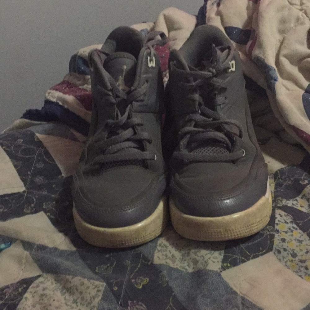 boys 5y jorden shoes